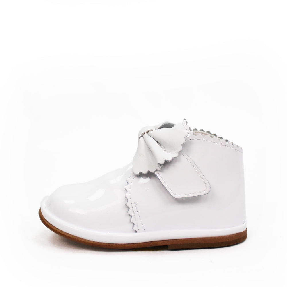 Borboleta Sharon White Patent Shoe